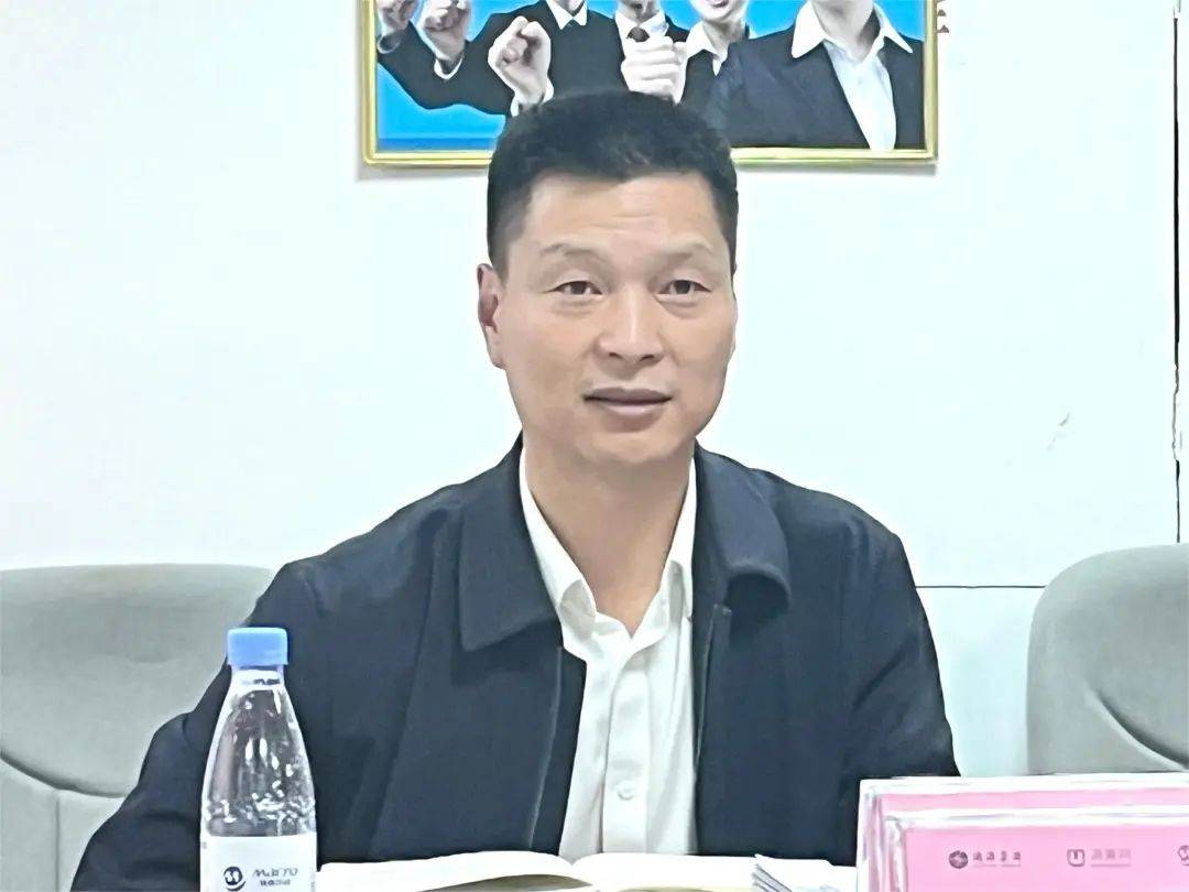 权,副总裁刘娟,战略副总监张传于,满惠科技技术总监罗中学等参加会议