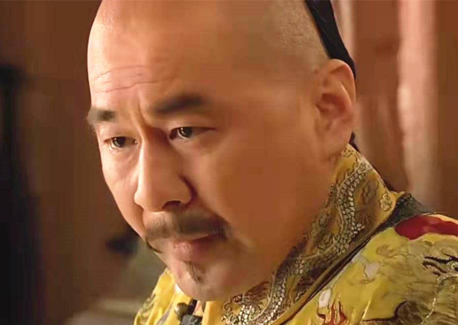 原创甄嬛传纯元皇后入府时为啥当着雍正穿着妃嫔服制的衣服