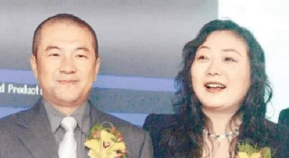 原创拿前妻280亿离婚费购豪宅娶空姐的蔡奎如今坐拥500亿巨产