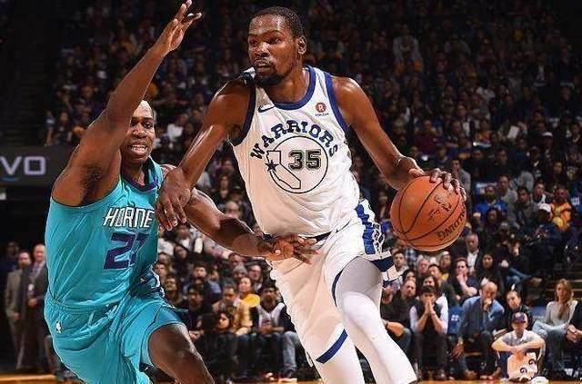 原创15中1012罚9中这是霍华德末节10分2助戏耍勇士杜兰特