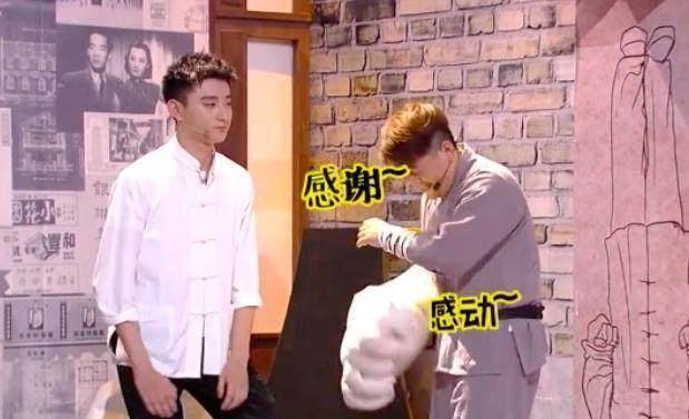 原创13岁演戏获李少红,陈凯歌赏识,如今身高190的他却接不到戏_于小彤