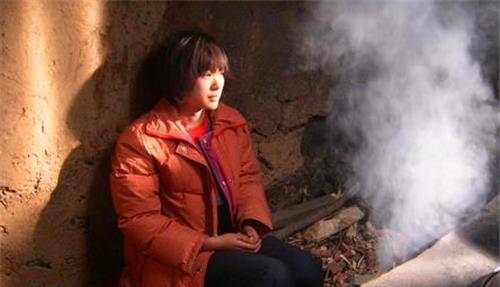 原创32年前被拐卖到山东的女研究生被农民折磨了71天获救后怎样了