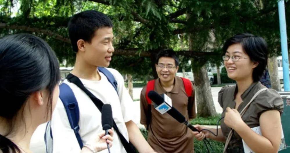 原创北大数学之神韦东奕毅然拒绝哈佛邀约30岁成为北大教师