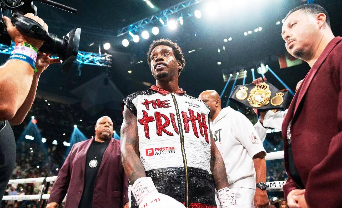 原创前拳王斯彭斯确认更换教练下一步目标154磅仍会与pbc合作