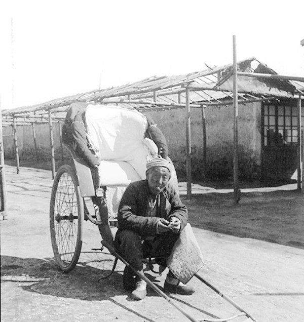 30年代德国女人眼中的老北京街头满是黄土破衣烂衫