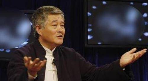 委托朋友介绍,在婚姻的问题上,赵玉芳和赵本山的观点不同,赵本山还是