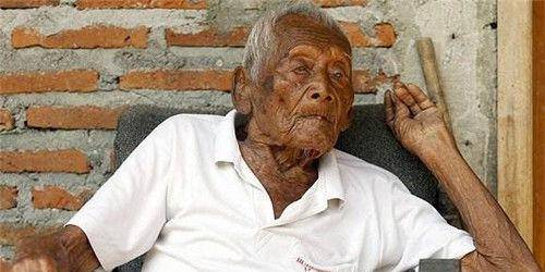 被死神遗忘的人,活了147岁,看着儿女个个离世,晚年心愿:想死_戈多