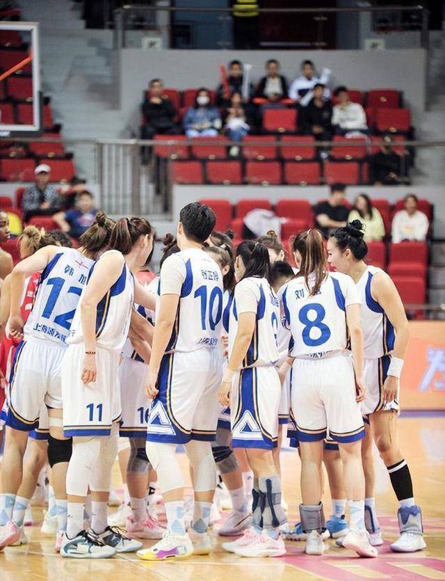 原创广东女篮以8981战胜上海三巨头贡献69分林耀森领队欲连胜