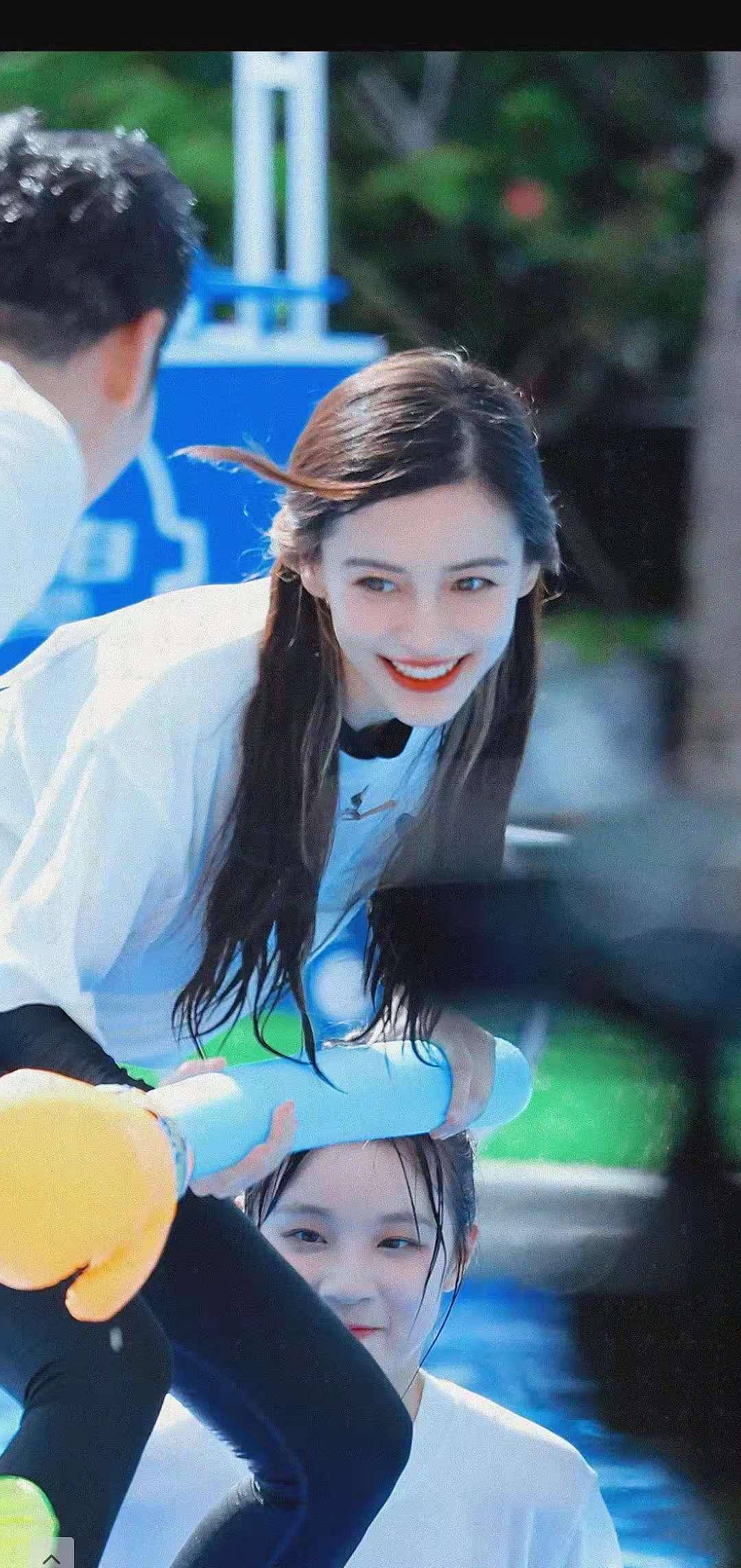 蔡徐坤baby被传绯闻,黄旭熙紧急晒照澄清,不愧是跑男家族,太有爱了