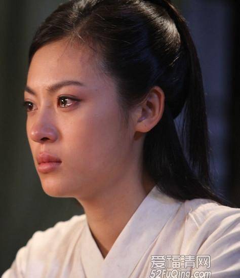 她被从墙缝里拖出死的可疑_伏寿_董贵妃_董承