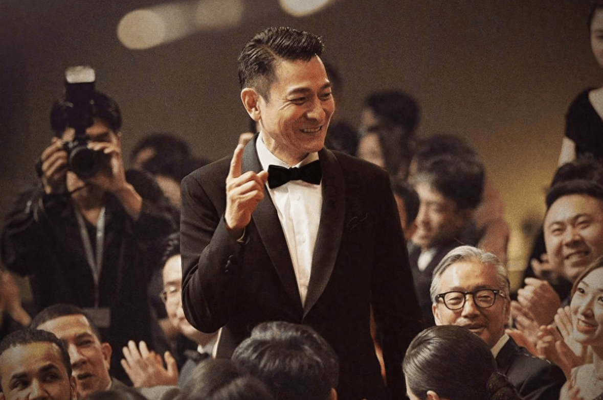 原创没想到57岁地黎明竟以这种方式在2024年初实现口碑暴增