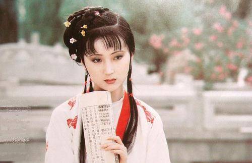 原创红楼梦荣国府有一道蹊跷的菜仅贾母一人能吃仔细琢磨很残忍