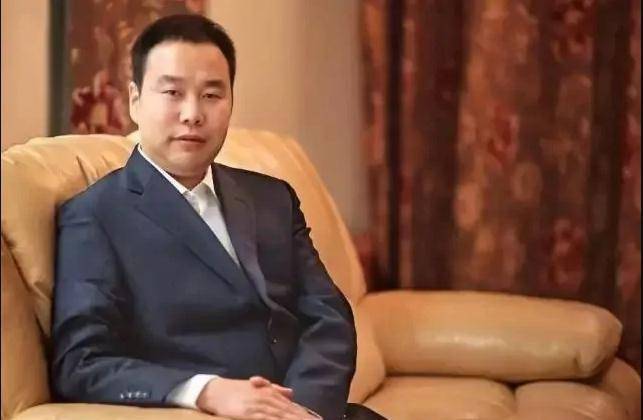 申通创始人25岁遭车祸离世妻子改嫁司机套现146亿后成功离场