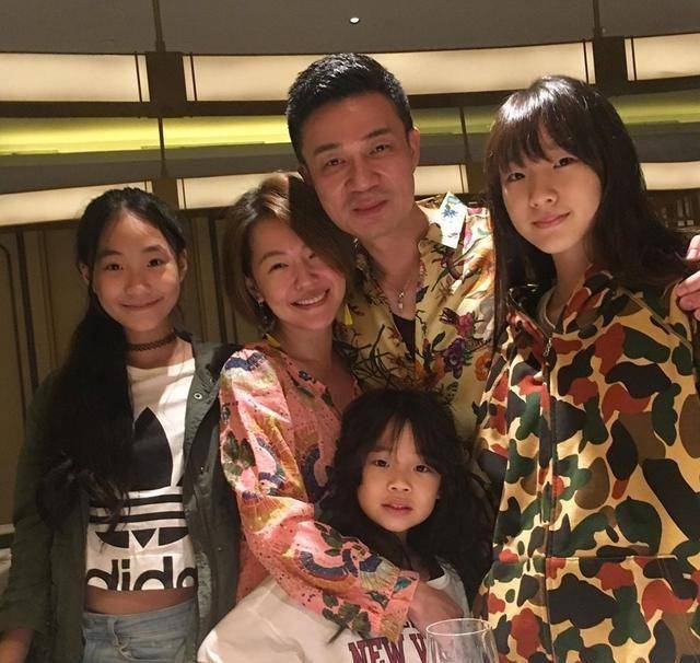 原创被老公说恶心向吴奇隆表示家暴小s为何隐忍多年不分手