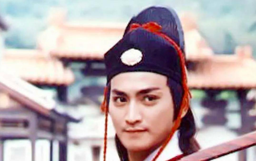 展昭何家劲不当演员转行去搞养生因初恋一个约定单身至今