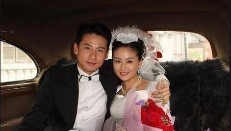 零绯闻,被富豪老公狂追10年,如今却被宠成小公主_戴娇倩_事业_什么