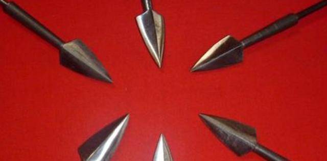 古代打仗的影视剧中,有人身上中了一箭就没了,一箭真这么强吗_弓箭手