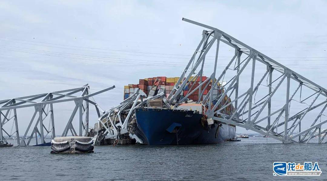 船员被称英雄集装箱船撞桥事件更多细节曝光