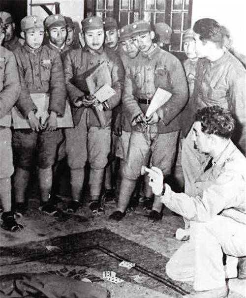 原创他出门坐防弹车身边二十多个保镖多次刺杀不成终没逃过惩罚