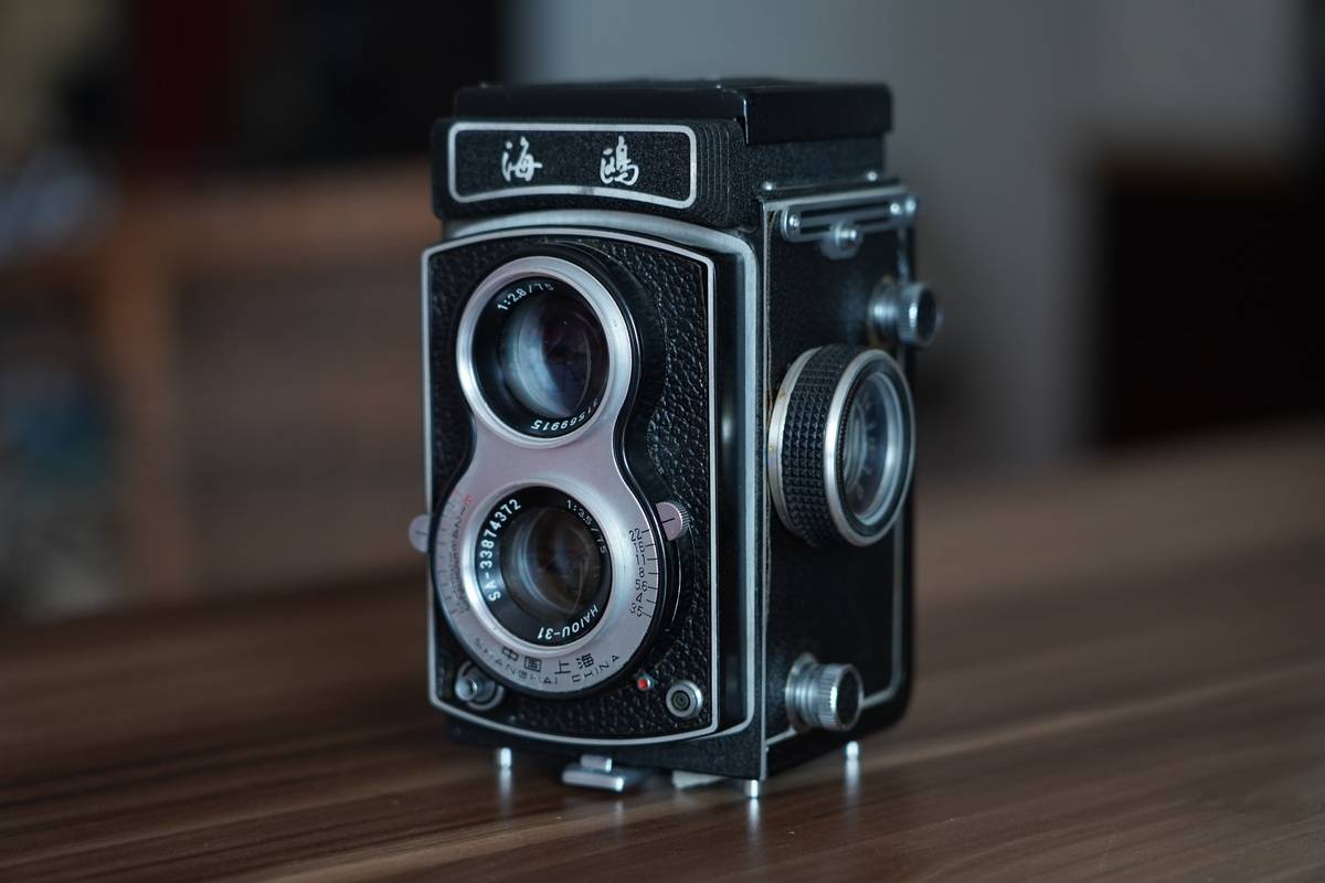 原创百台老相机赠送1海鸥4a双反相机送给公益同路人