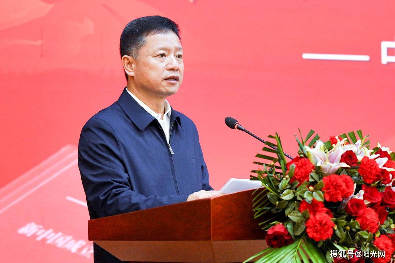 启动仪式上,中共陕西省委宣传部副部长马川鑫致辞2024年"书香陕西