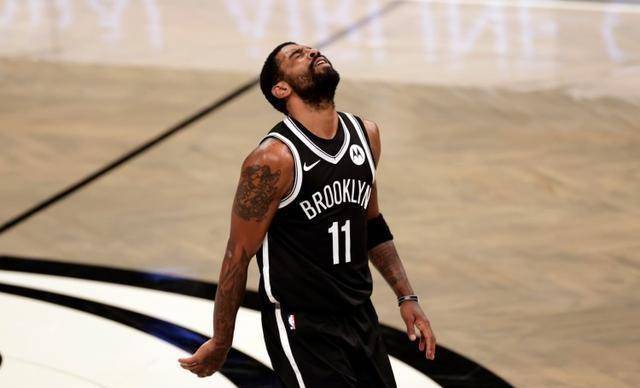 但是欧文离开骑士和离开凯尔特人的原因都很简单,他不想做球队老二