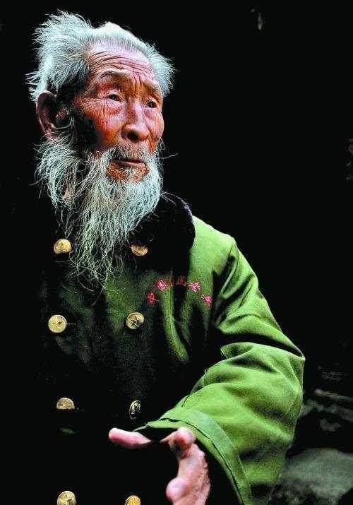 原创他是中国最年长的抗战老兵活了113岁曾九次押赴刑场结果都奇迹生