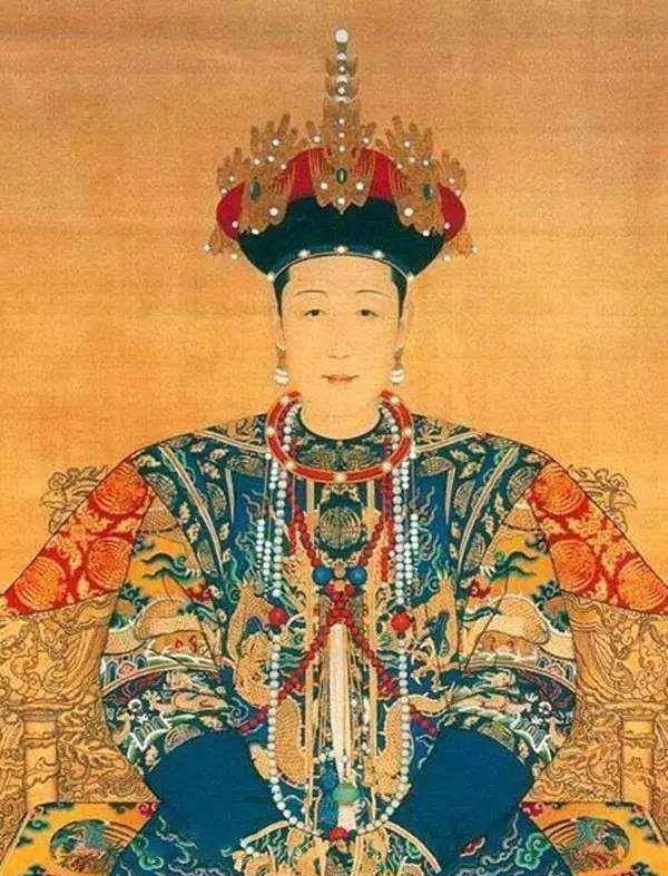 孝庄文皇后画像取得蒙古贵族大力支持和帮助,后金愈加壮大,后金与