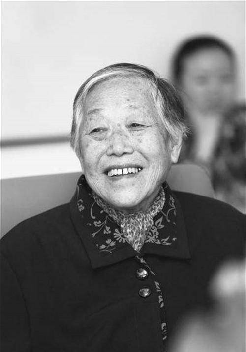 她本是一代才女,却嫁给老实农夫,生活平平淡淡才是真_许燕_魏振德