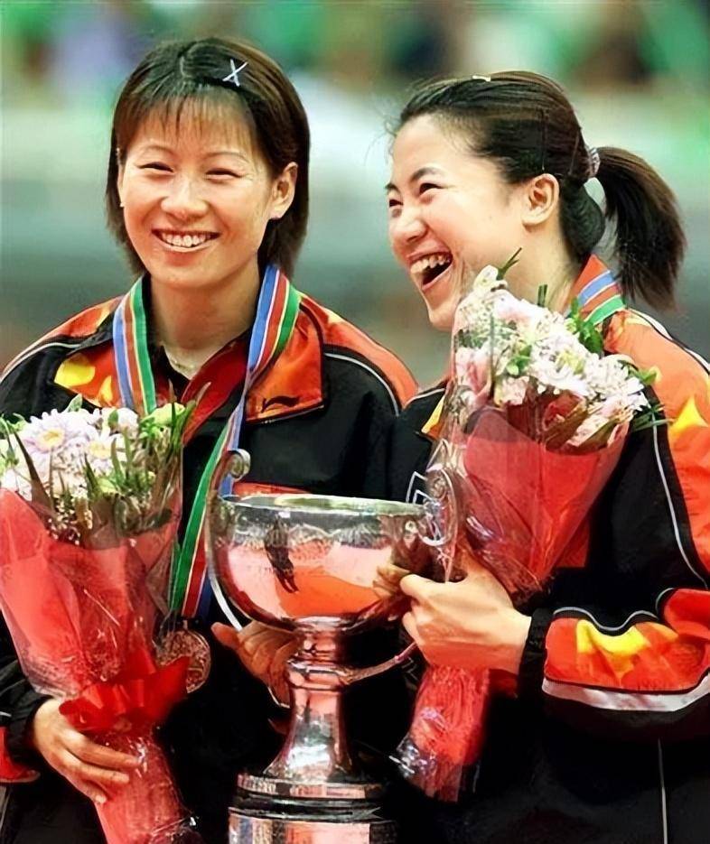 乒坛名将邬娜:比她小5岁的丈夫是国脚,儿子是网球名将_刘国梁_邓亚萍