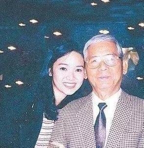 原创原创30年小三抢闺蜜老公夺千万家产侯佩岑妈妈好狠一女的