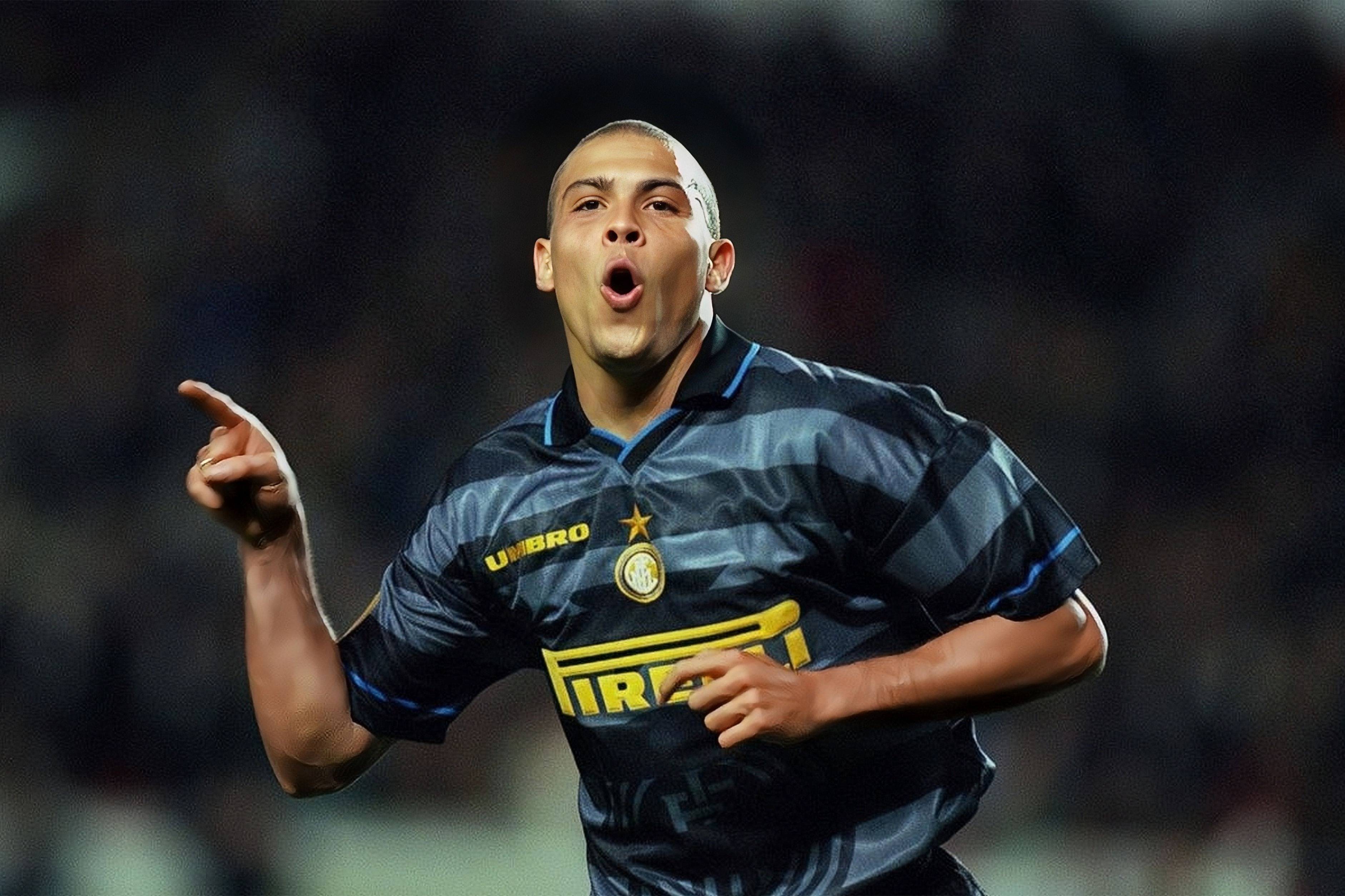 英媒列足坛历史排行榜,大罗进前七,c罗仅第十_邮报_球员_排名