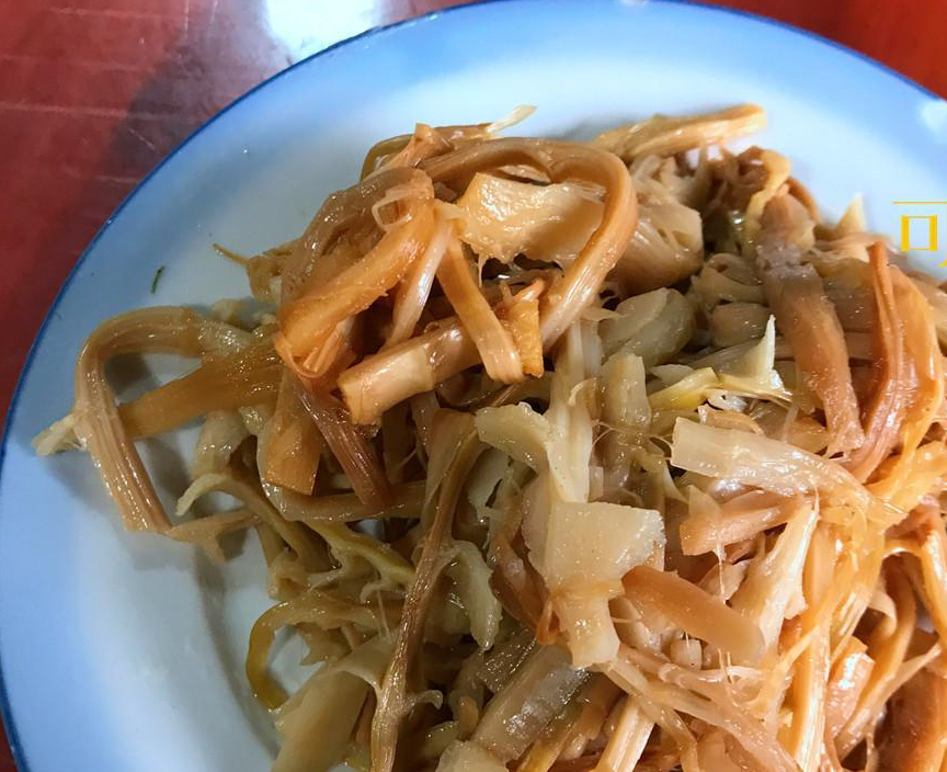 原创清明节外出踏青吃一顿农家乐20几个菜朴实无华原汁原味