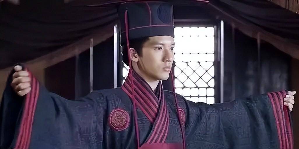 这些人当中哪一个不是名留青史,威震寰宇,被后世之人评说不休,长叹不