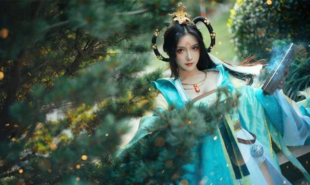 上官婉儿才貌双全臣服于唐玄宗李隆基后为何还是被斩了