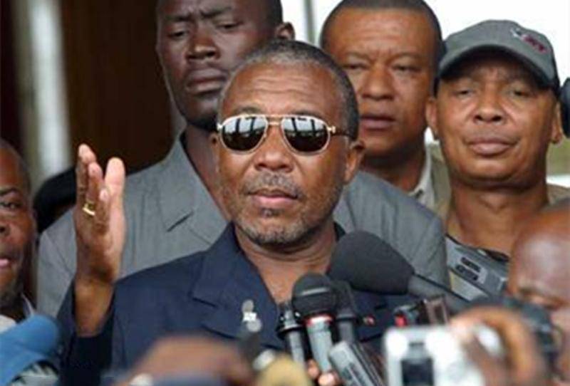 利比里亚总统多伊:被俘后十指被砍,又惨遭宫刑,活活疼死_政变_的国家_