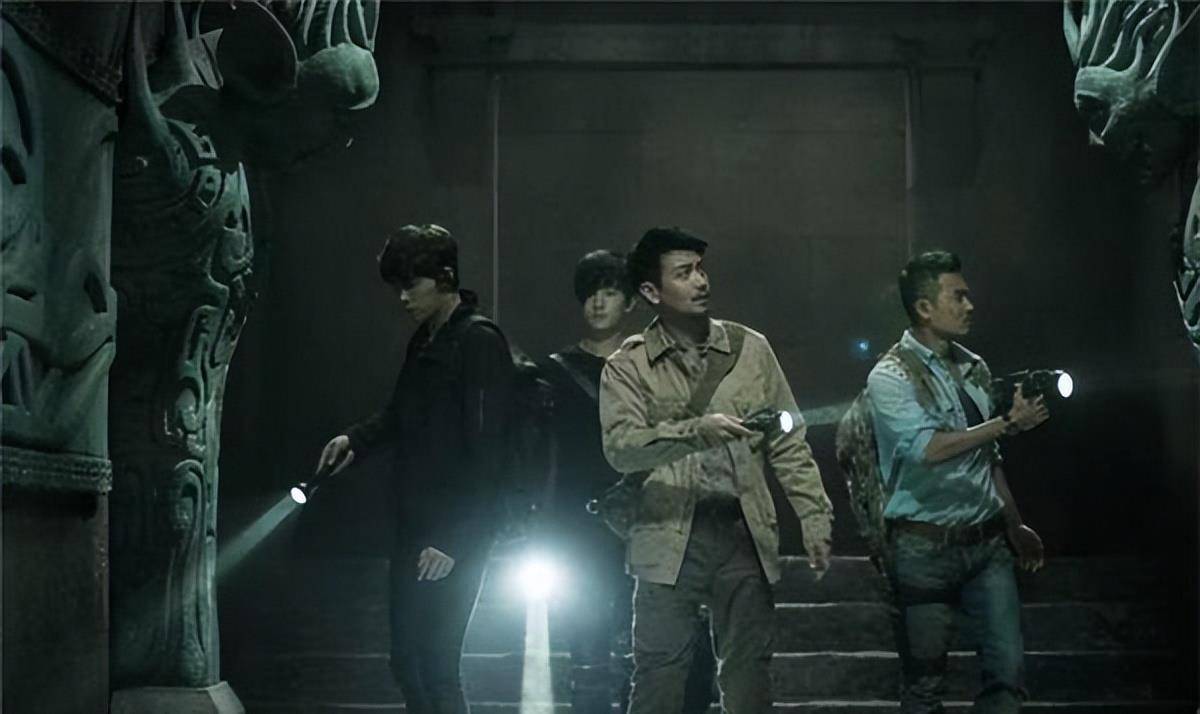 《盗墓笔记》和根据这部小说改编的一系列电视剧