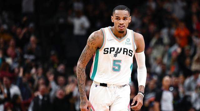 原创31分钟砍3210154断创55年伟大纪录25岁就成为三双王