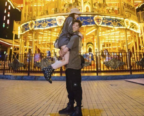 原创徐璐87斤实锤拍吻戏被一把提起来终于理解张铭恩的感受