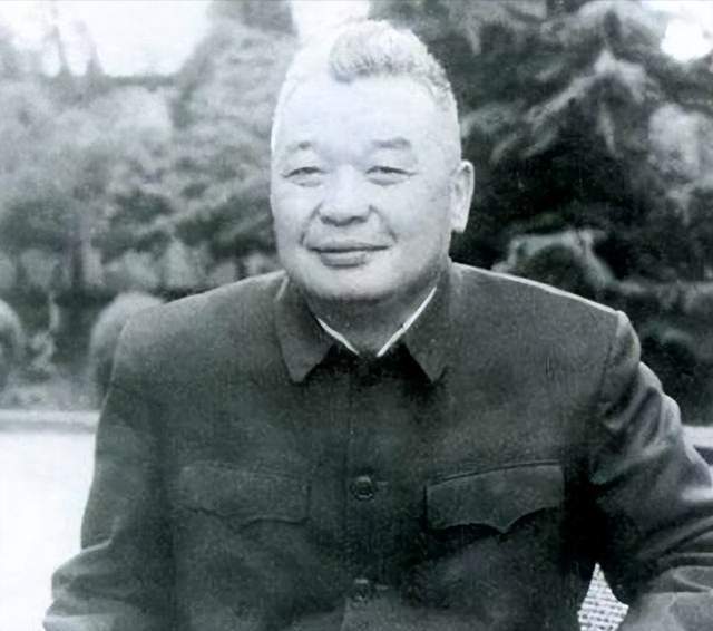 原创有人提醒开国上将阎红彦别管浮夸风阎怒屁话老百姓饿死谁管