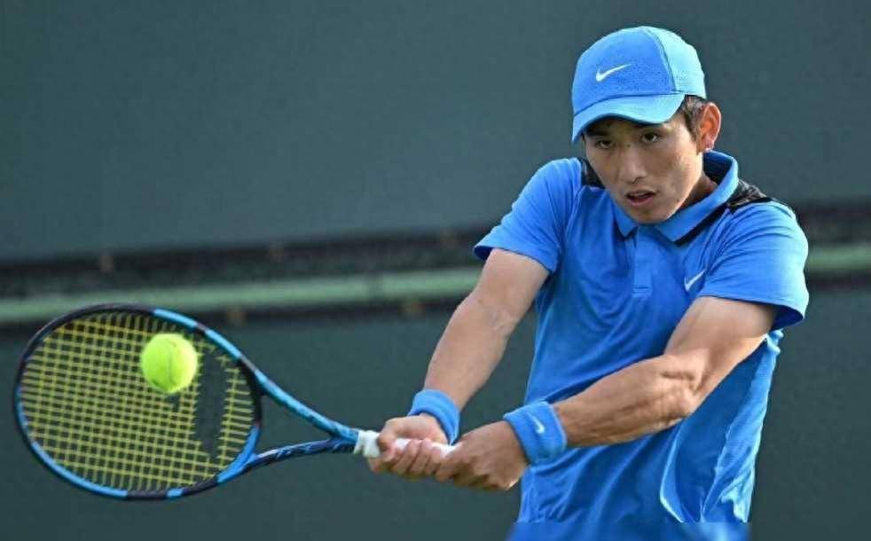 21中国网球小将逆转大满贯冠军取得2胜1负的成绩