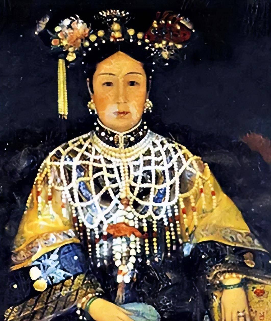 张留在美国博物馆的照片,也在大家心目中有着强权,霸道的女性王权形象