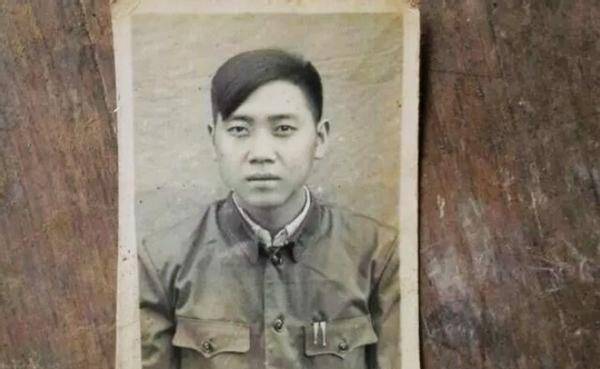 邱少云烈火中为国捐躯却被质疑违背生理学老战友都是混账