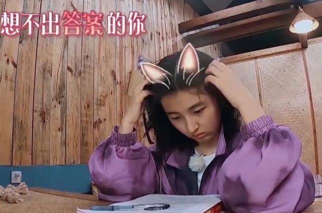 张子枫高考完有多开心?助理镜头下彻底"放飞",庆祝方式绝了_考试_孩子