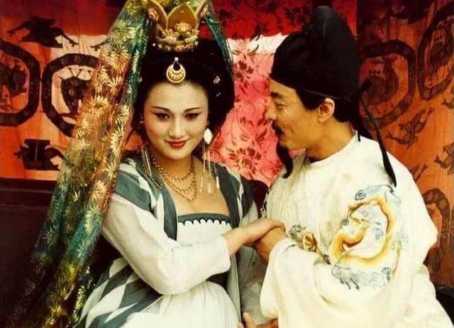 无缘太子之位老婆被皇帝爹抢走寿王李瑁用忍字应付屈辱