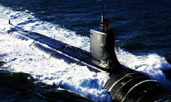 俄罗斯吨位最大的亚森级攻击型核潜艇耐压壳也才刚超过10米,也就上