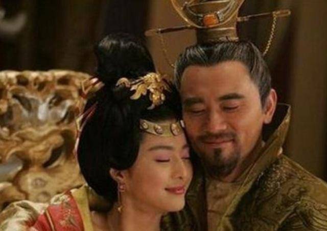 李瑁与杨贵妃离婚后,母亲发疯庸碌无为,却至少生27个孩子_杨玉环