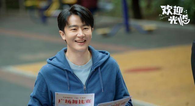 杨幂与小奶狗的甜剧撩人,赵丽颖,刘亦菲纷纷谋求转型_张译_重生_平台