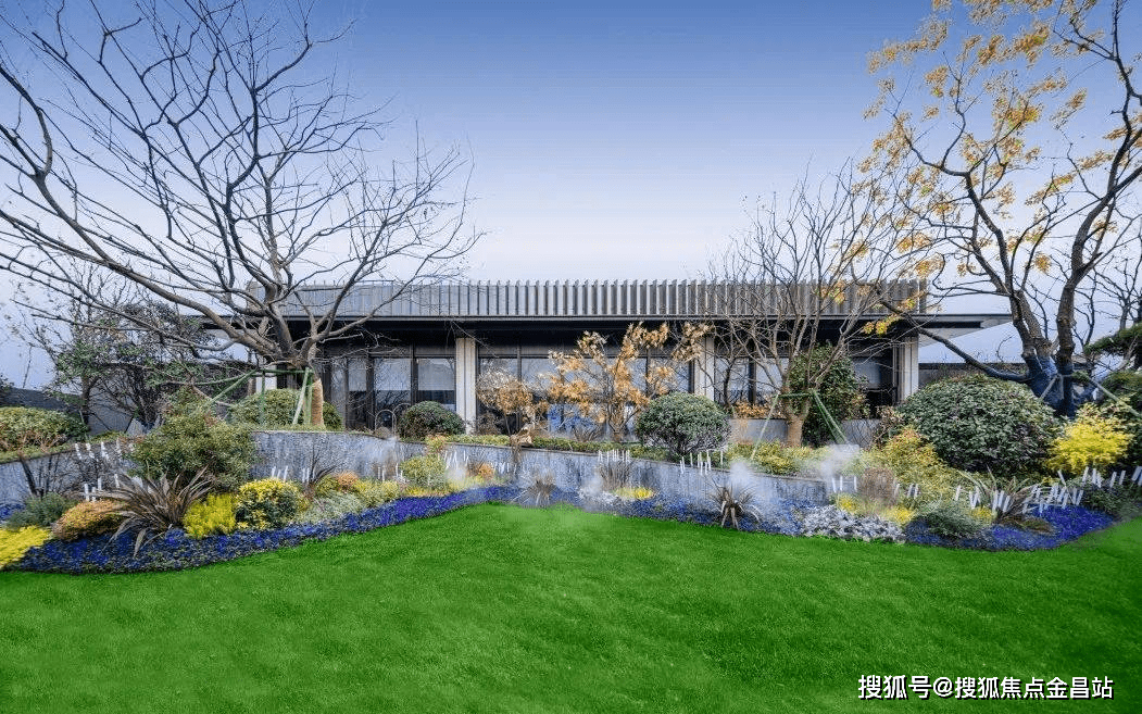 8绿化率:35%周边设施学校:凤凰新城实验小学(局小分校),正衡中学(天