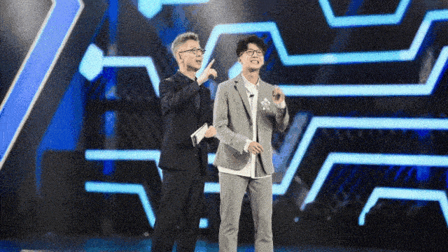 原创原创最强大脑男队长对待女队长态度有的百依百顺有的不依不饶